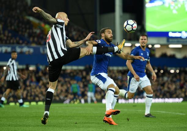 固了其在联 固了其在联